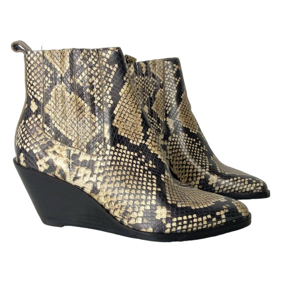 Treasure's Boots